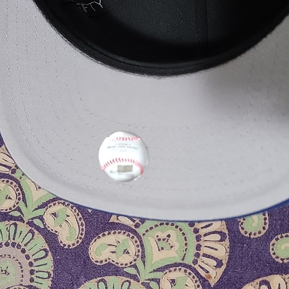 Cubs Snapback Trucker Hat - Picture 4 of 6